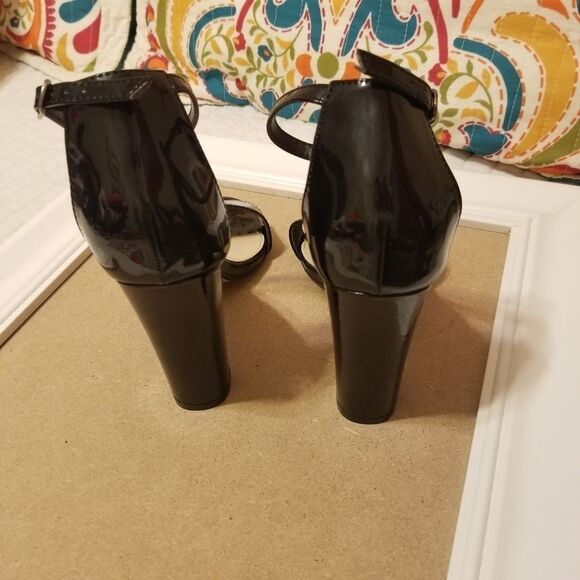 Pierre Dumas black Debbie heels, size 7 - Picture 6 of 9